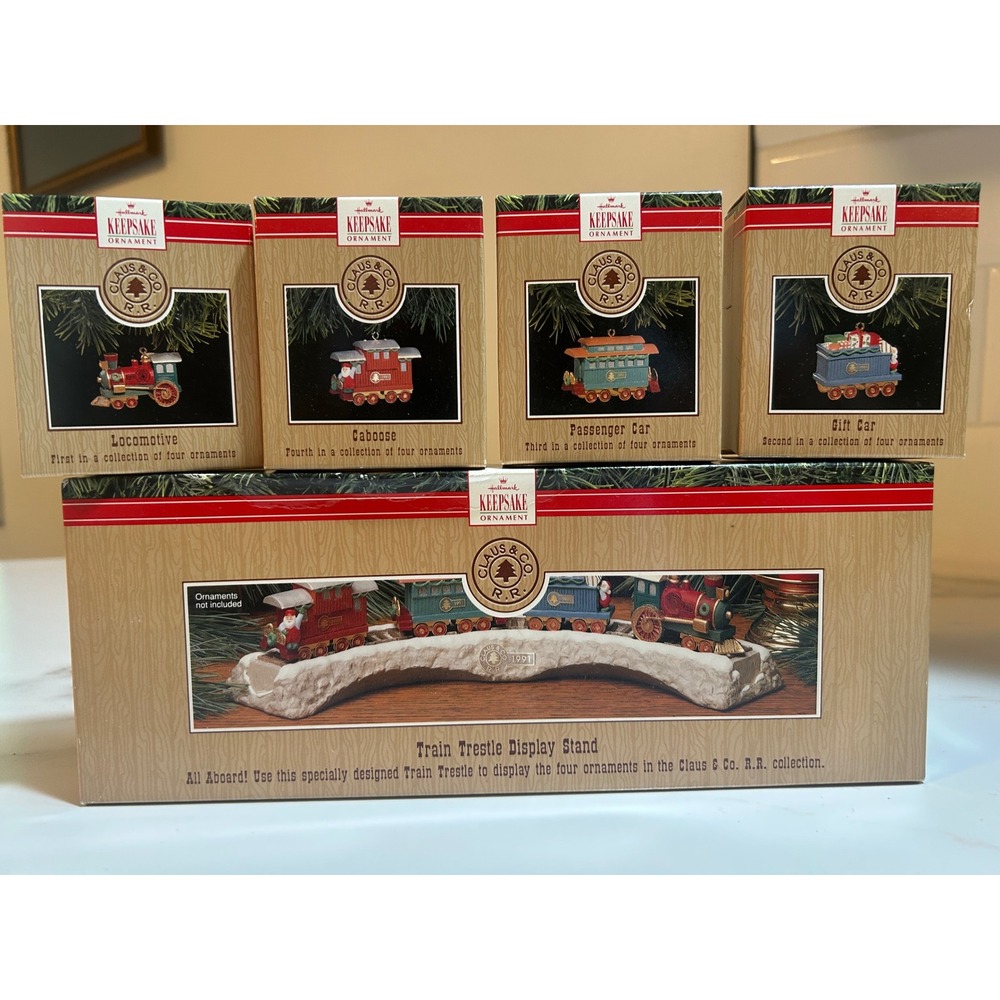 Hallmark 1991 Claus & Co RR Train Ornament Set Locomotive Caboose Trestle Stand